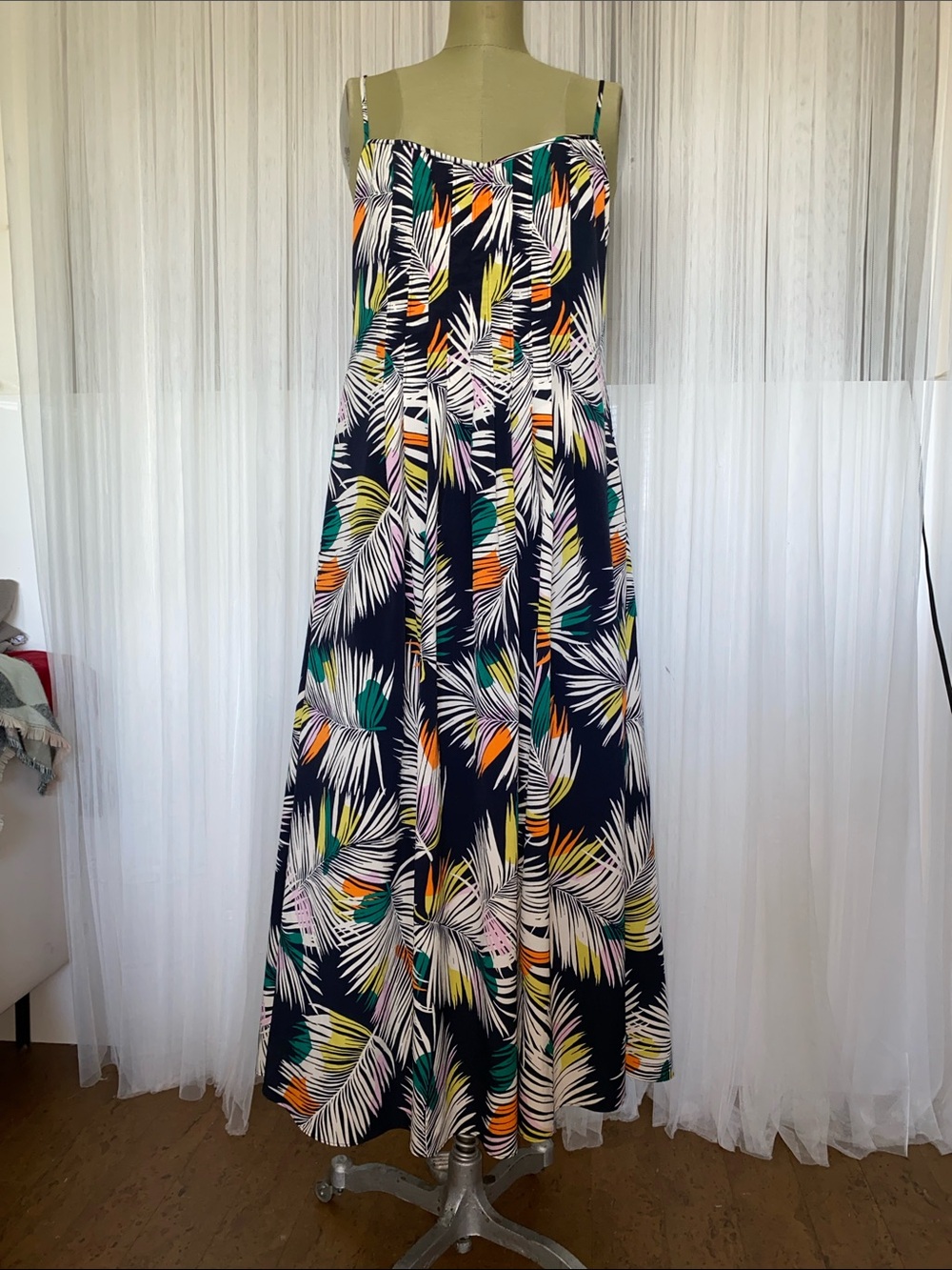 Vintage 90’s Banana Republic Black Background Tropical Leaf Maxi Dress Size 12